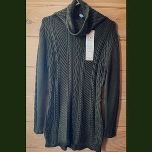 Cable knit fitted Sweater Dress